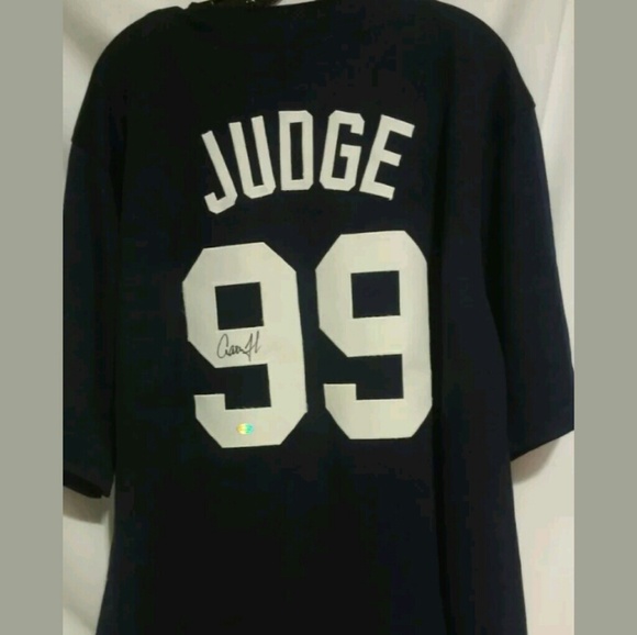 NY Yankees AARON JUDGE Signed Jersey With COA - Picture 4 of 8